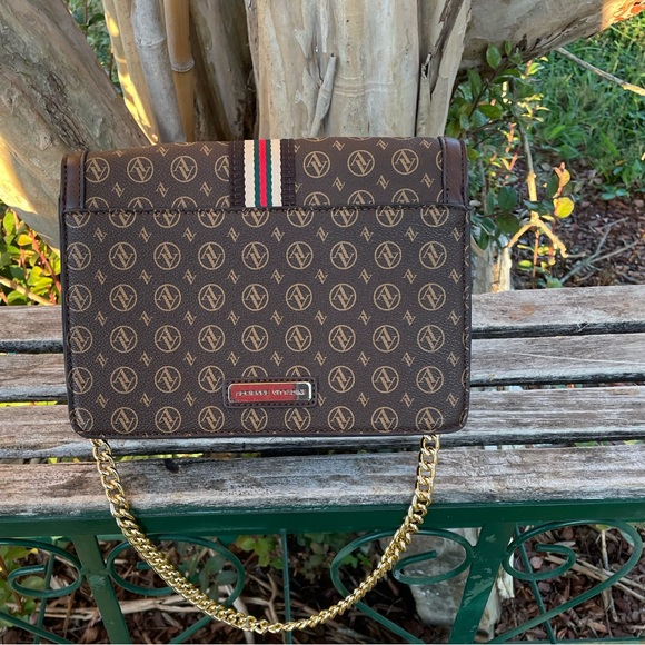 Adrienne Vittadini nwt flap handbag chocolate gold tone chain magnetic - Picture 3 of 6